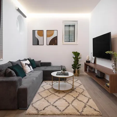 Ivano & Josip, Bacvice Beach Apartment Split