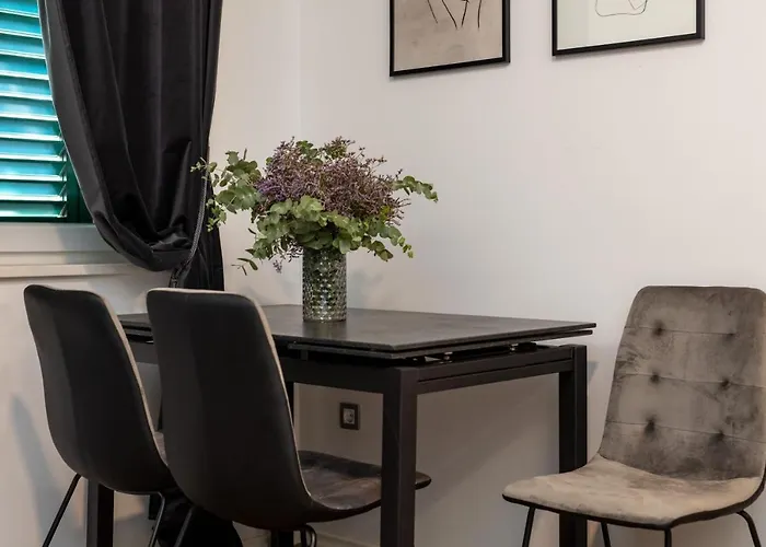 Ivano & Josip, Bacvice Apartment Split